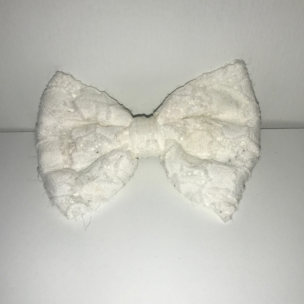 White Hair Bow